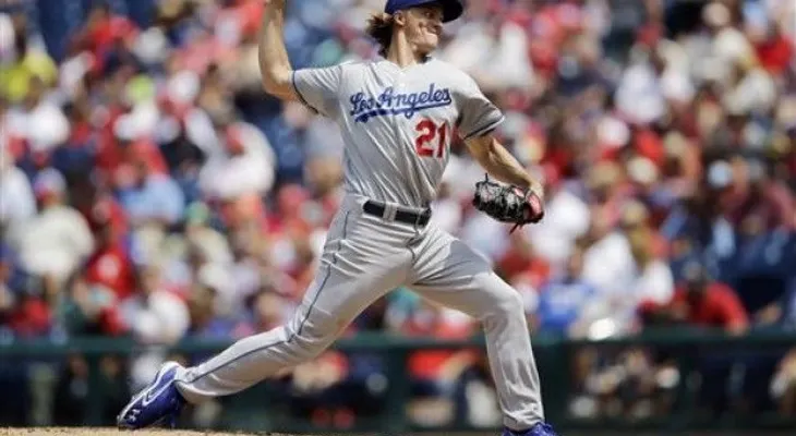 Greinke ayuda a su propia causa y batea jonrón 
