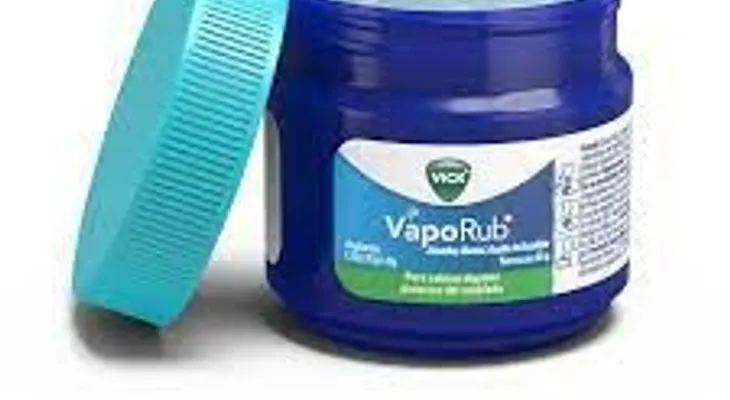 El vivaporub ha sido efectivo para aliviar la congestión nasal, la tos, el dolor de cabeza y la picazón