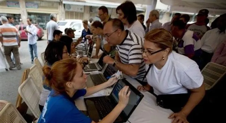 Oposición arranca etapa crucial para referendo contra Maduro