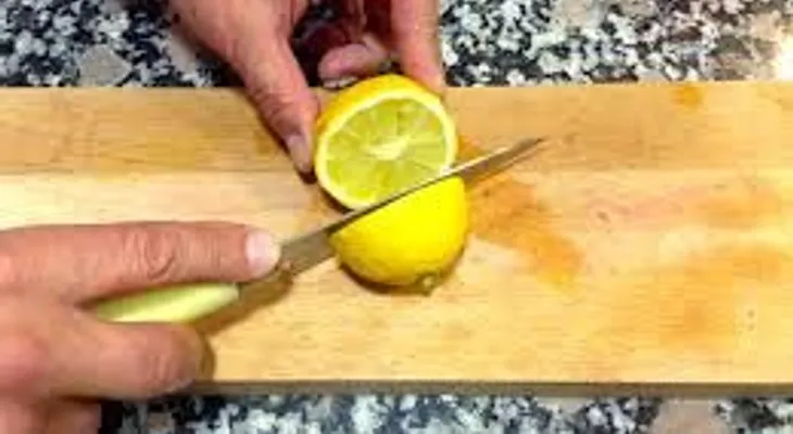 Zumo de limón para el cansancio crónico (VIDEO)