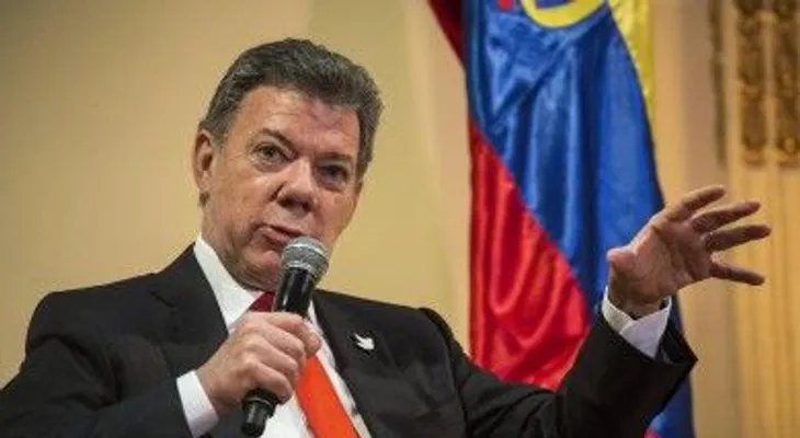 Congreso colombiano investiga vínculo de presidente Santos con Odebrecht 