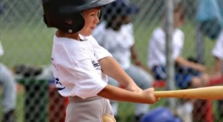 Video: Cosas curiosas en un partido de béisbol