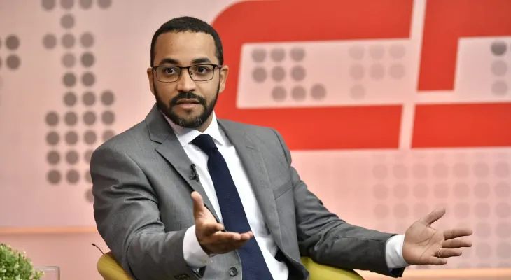 Economista Edgar Morales advierte que reforma fiscal será inevitable tras comicios de 2028