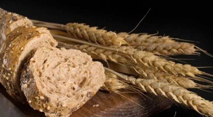 Beneficios de consumir pan blanco o integral 