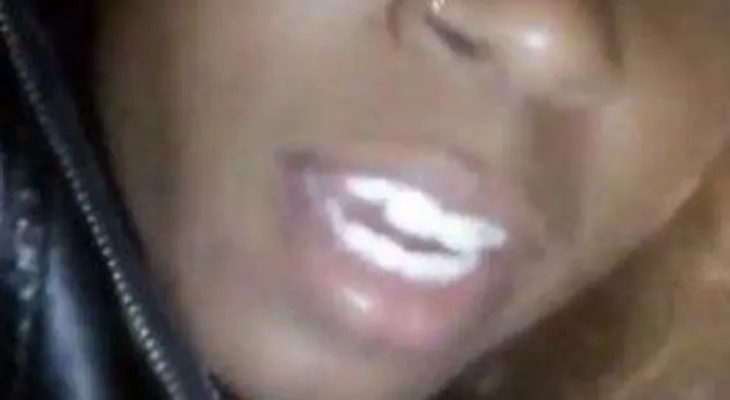 Se esconde en maleta para descubrir amante de novio