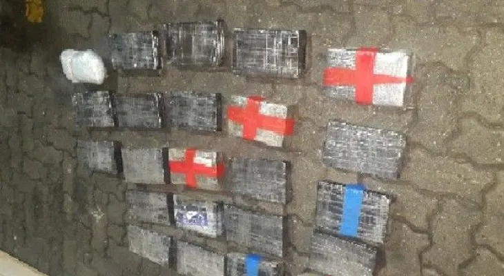 DNCD decomisa 36 paquetes de droga en contenedores irían a Puerto Rico