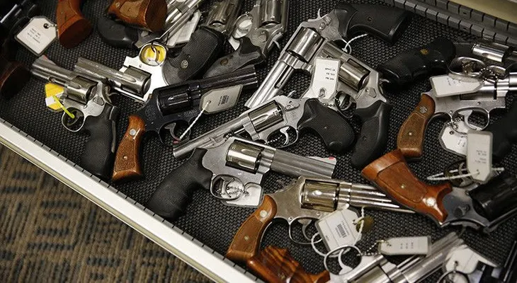 ¿Es broma o van en serio? Exigen permitir las armas de fuego en la Convención Republicana de EE.UU.