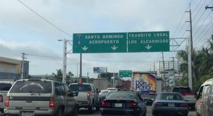 Hallan cuerpo calcinado en colegio del KM 14 de la autopista Duarte 