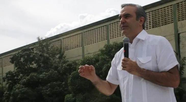 Abinader presenta 10 acciones para generar empleos en el país