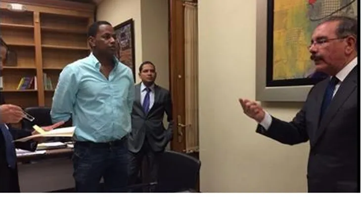 Danilo Medina dice impuesto a compras por internet "no lo para nadie", porque debe proteger a los empresarios
