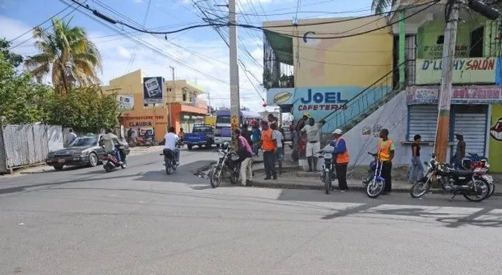 Bandas de delincuentes imponen el terror en Los Alcarrizos