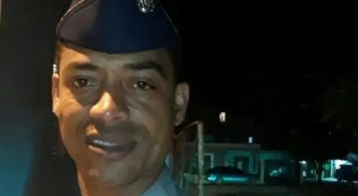 Se entrega el coronel Emilio Corcino Galván, acusado de matar a tiros a un joven