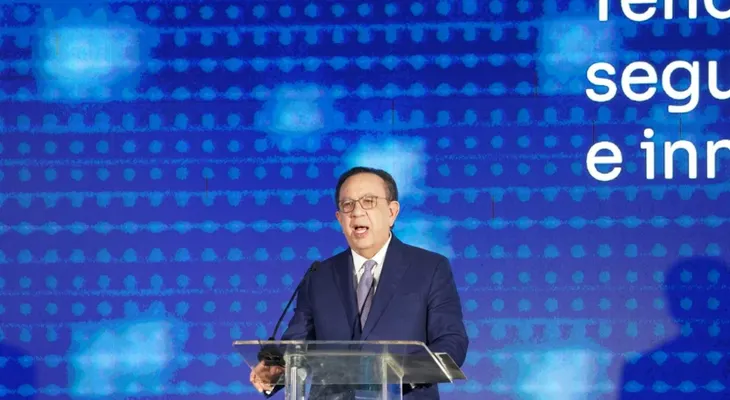 Valdez Albizu destacó que República Dominicana alcanza una comunidad de 5.9 millones de usuarios de internet banking