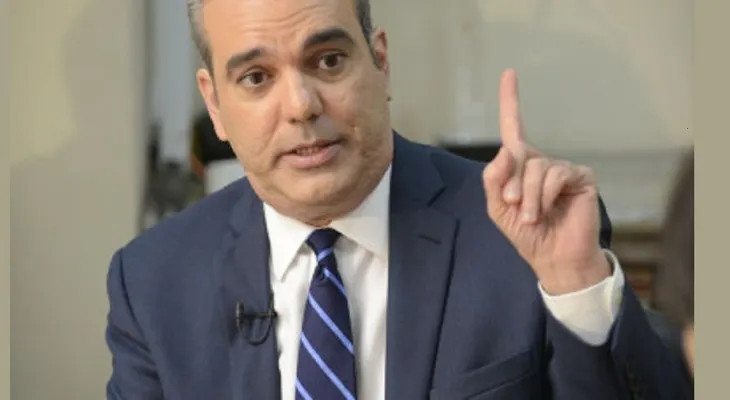 Abinader dice que "nos acabamos de enterar" de nueva fecha elecciones