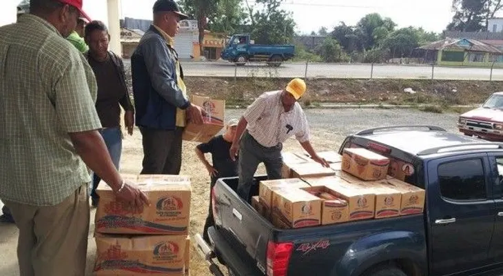 Entregan cajas navideñas a personas de escasos recursos en Dajabón