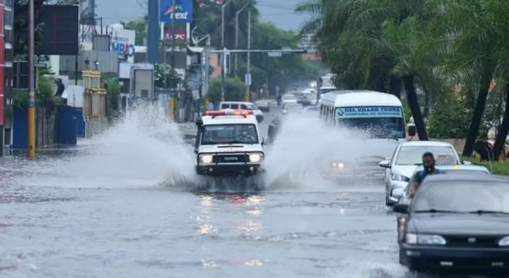 Vaguada y onda tropical provocarán aguaceros en varias provincias este lunes