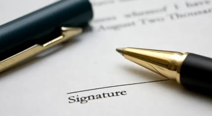 Lo que debes saber antes de firmar contratos en tu boda