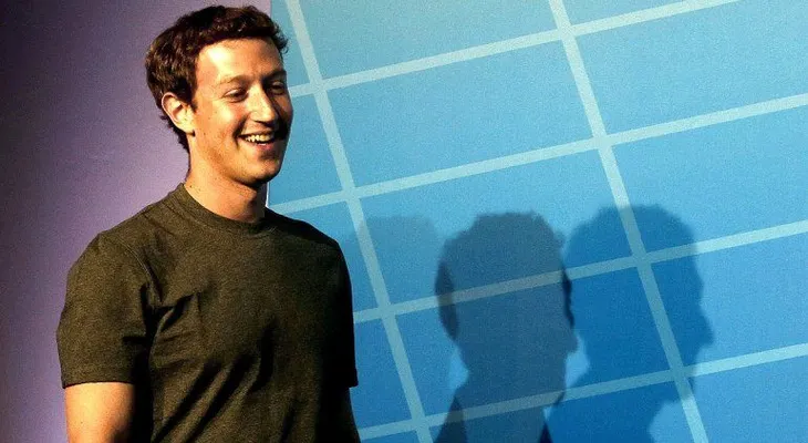 Mark Zuckerberg quiere internet y WhatsApp para todos