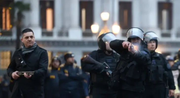 Argentina: más de 1.500 heridos en protesta frente al Congreso denuncia Comisión Provincial por la Memoria
