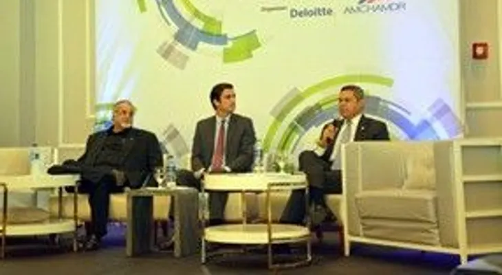 Viceministro de Desarrollo Industrial participa en III Foro Objetivo País