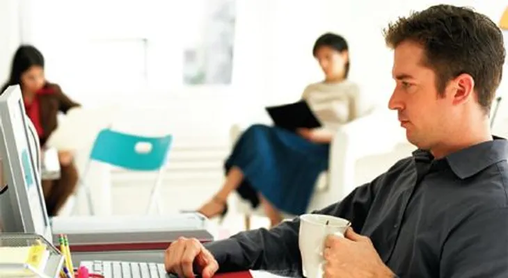 ¿Qué comer para rendir más en el trabajo?