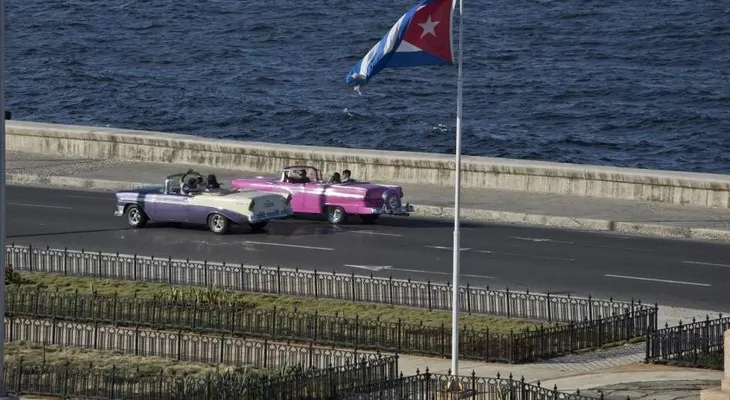 El emblemático malecón de La Habana tendrá wifi a final de año