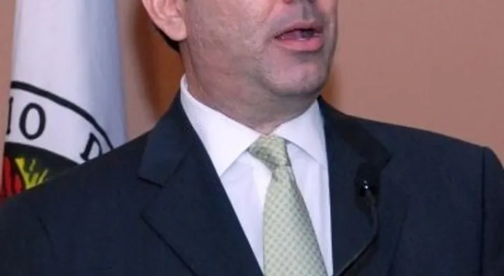 Denuncian dirigentes del PRD aparecen en padrón PLD, incluido Luis Abinader 