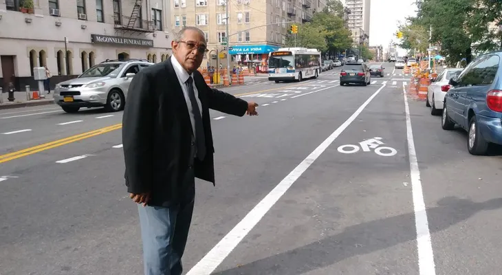 Comerciantes dominicanos rechazan línea para bicicletas en calles del Alto Manhattan