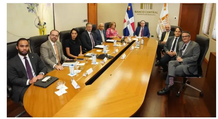 J.P. Morgan destaca fortaleza económica de RD y anuncia interés en ampliar sus negocios