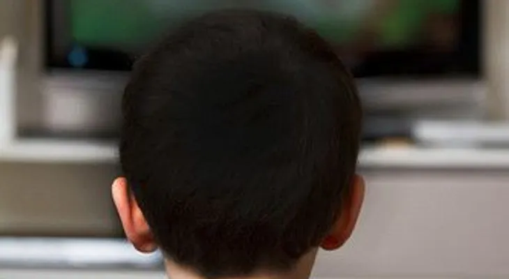 Revelan la relación entre el incremento de horas frente al televisor y la diabetes