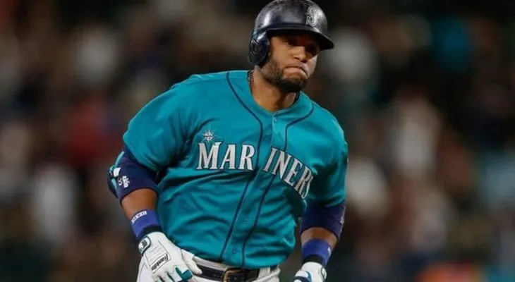 Robinson Canó pega triple y doble en victoria de los Marineros ante Gigantes