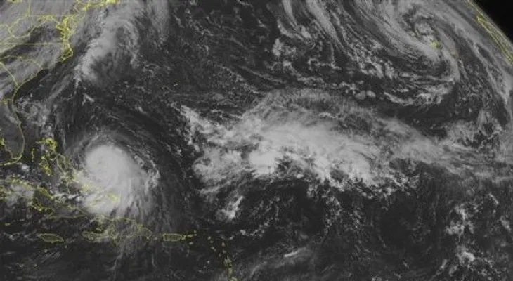 Bahamas se prepara para el impacto del huracán Joaquín