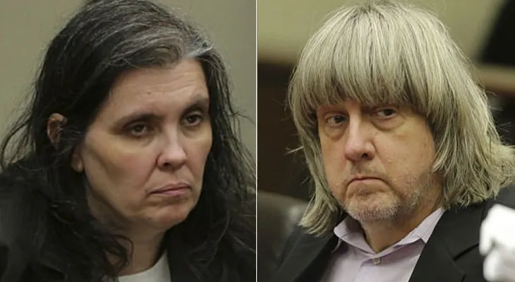 La perversa y macabra pareja de California permitió que la mujer se acostara con un desconocido