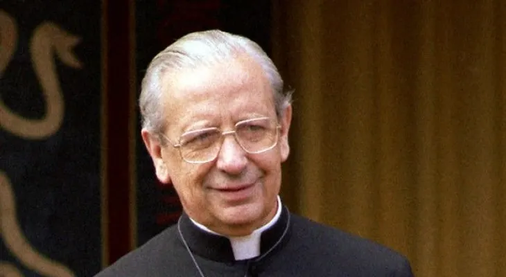 El papa destaca figura de Alvaro del Portillo y aconseja no tener miedo de ir a contracorriente