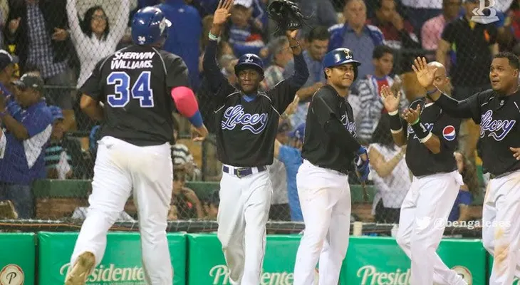 Los Tigres masacran Leones al derrotarlo 11 por 1
