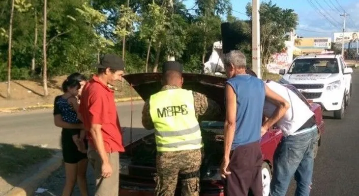 Obras Públicas ha asistido má de dos mil conductores en fin de semana largo