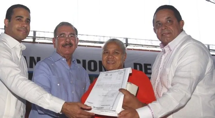Medina dice que cumplió con agricultores