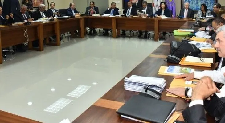 PLD suspende reunión del CP del próximo lunes