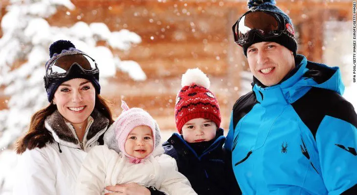 Las fotos de los duques de Cambridge y sus hijos en la nieve derriten corazones