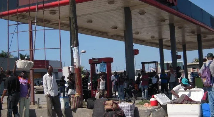 Haití aumenta precios combustibles en medio de la crisis internacional