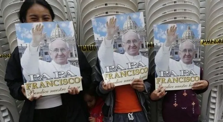 Papa Francisco celebra primera misa en Bolivia 