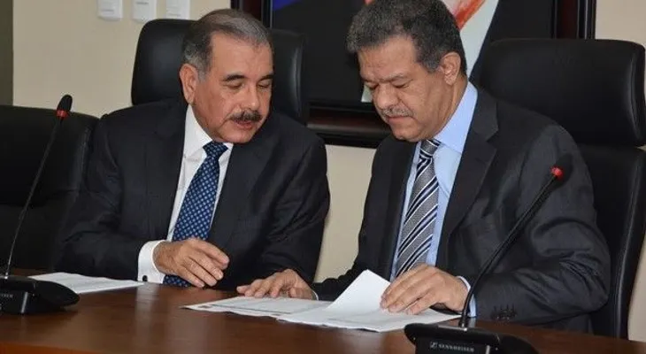 Las insoportables flores de la adversidad: escenarios para Leonel Fernández