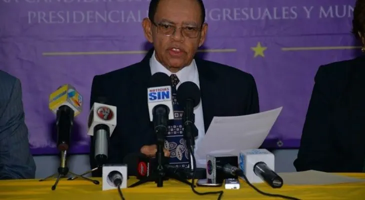 Lidio Cadet se reúne con Karen Ricardo y Alfredo Martínez