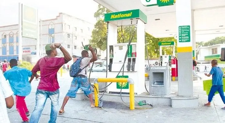 Primer ministro haitiano dimite ante presiones