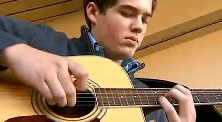 Aprende a tocar 13 instrumentos luego de sufrir una lesión cerebral