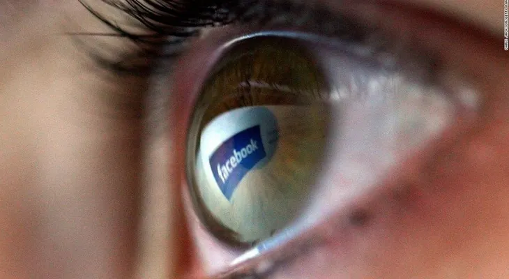 Por qué tu médico no te agrega como amigo en Facebook