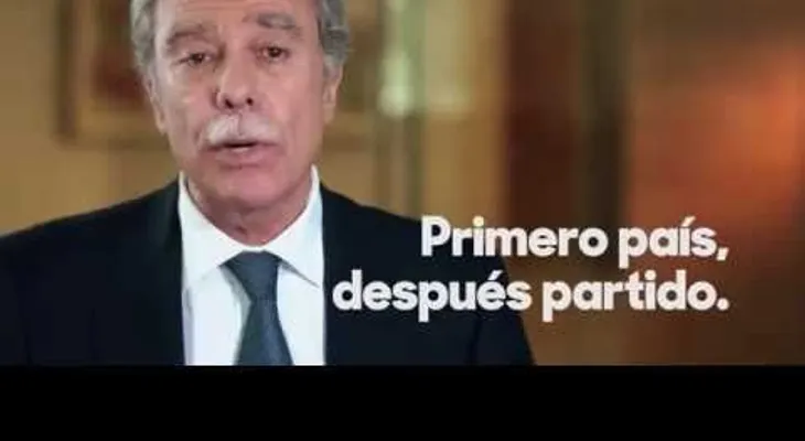 Clinton advierte en español del peligro de elegir a Trump (VIDEO)