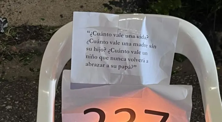 Movimiento Justicia Jet Set realiza vigilia con 237 sillas vacías y eleva cifra de fallecidos