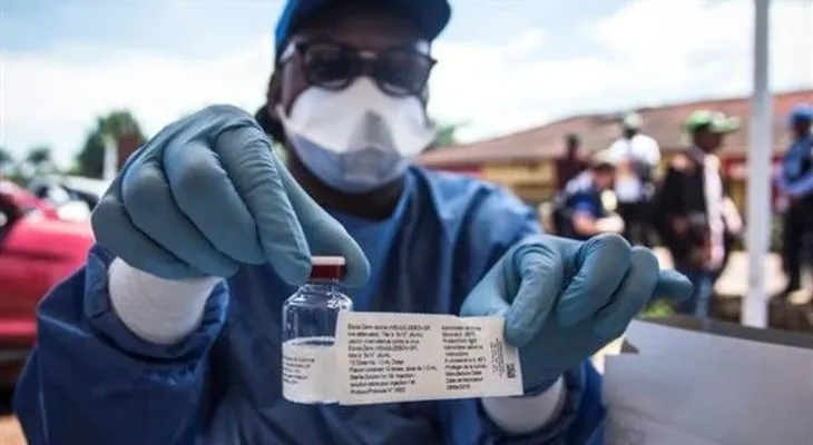  Científicos dicen haber descubierto dos vacunas contra el ébola 