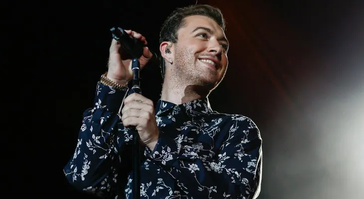 ¿La canción de Sam Smith para James Bond se parece a 'Earth Song' de Michael Jackson?